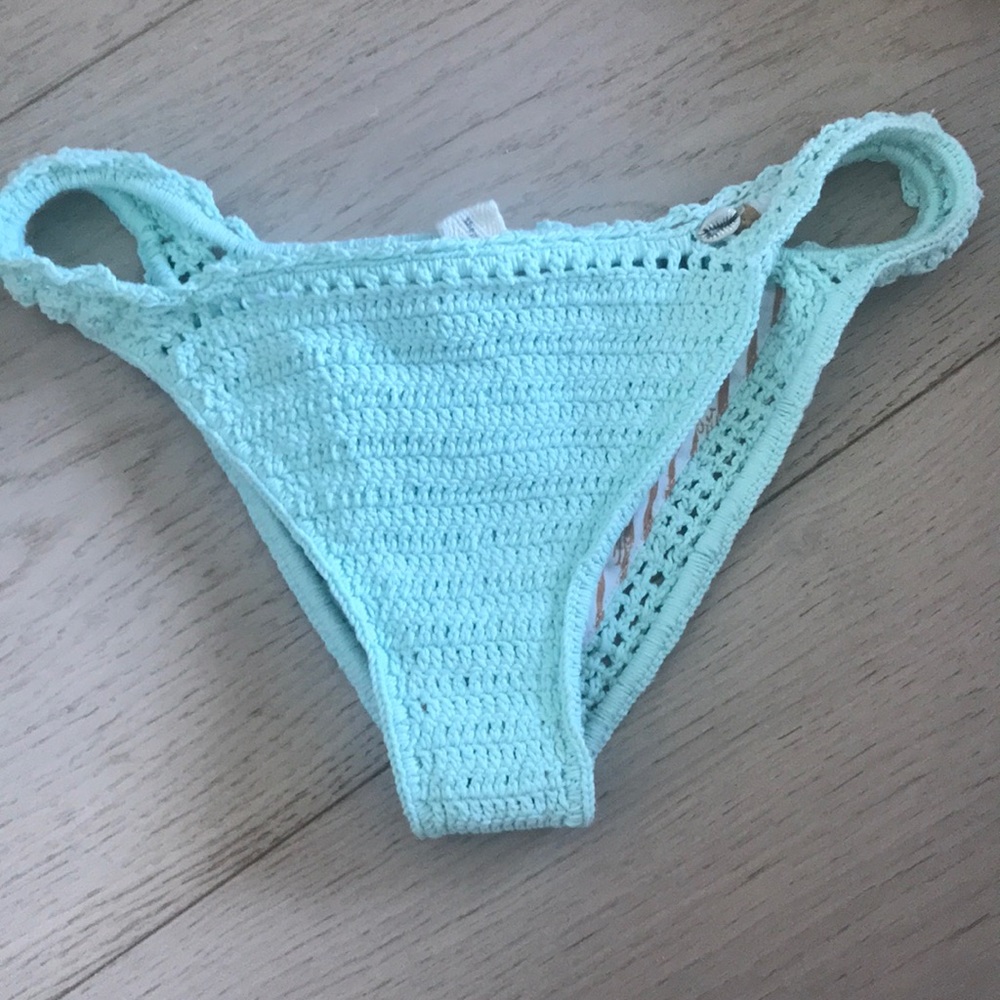 SHE MADE ME crochet bottoms